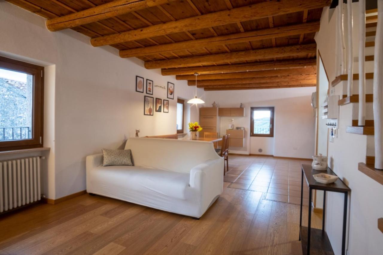 Casa Pastello In Valpolicella Apartment Cavalo Bagian luar foto
